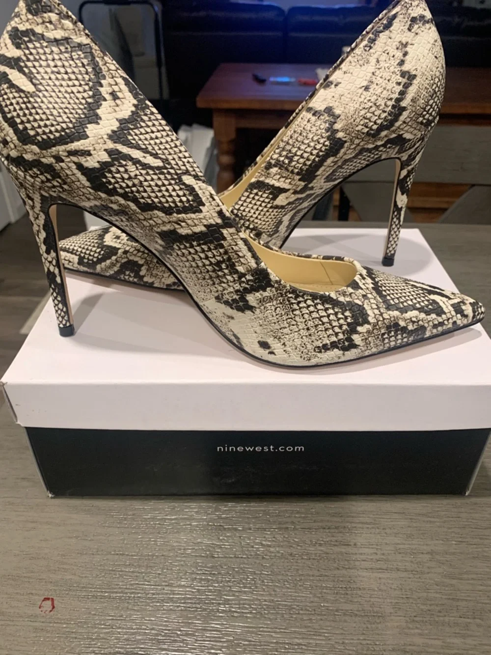 Nine West Black & White Snake-Print Pointed Toe Pumps - Picture 4 of 9